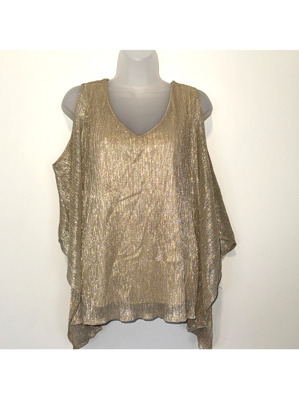 Annalee + Hope Women's Size M Gold Metallic Overlay Top w/ Tank Lining USA NWT
